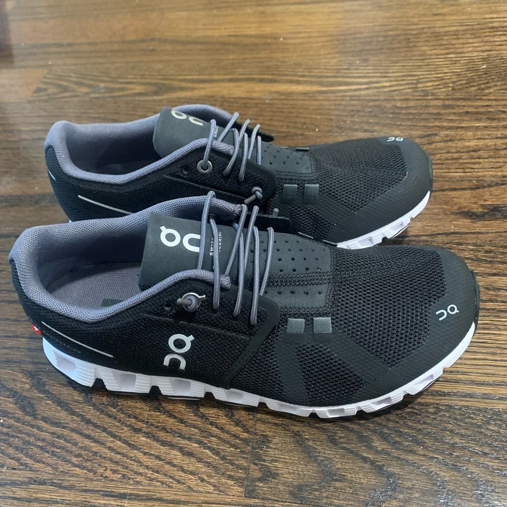 On Cloud Black Sneaker 6.5